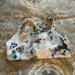 Athleta sports Bra size Large